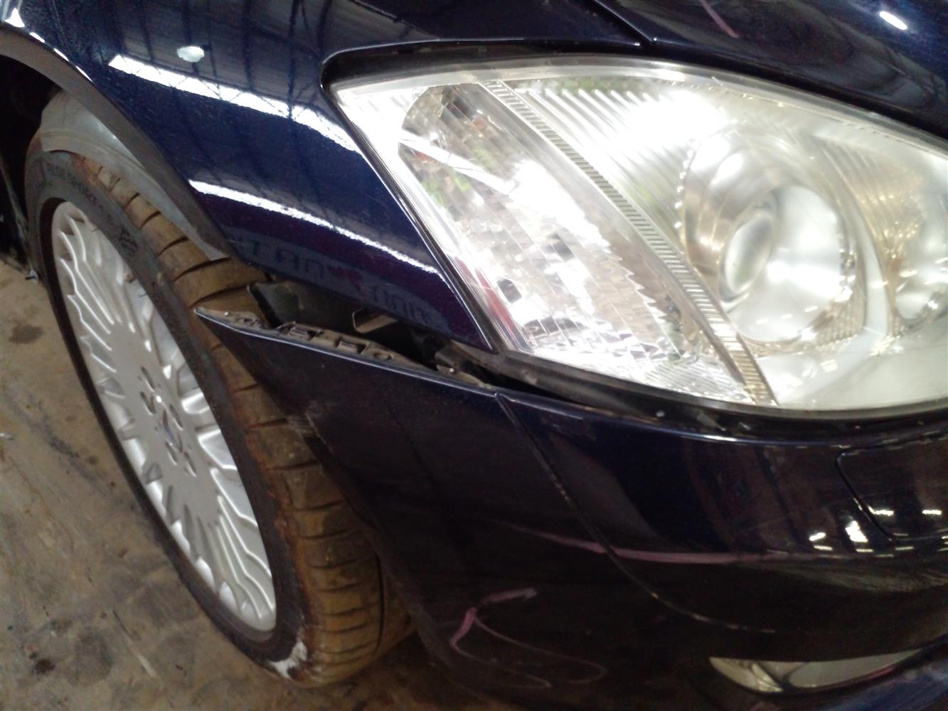 Auction Nation - MERCEDES-BENZ V221