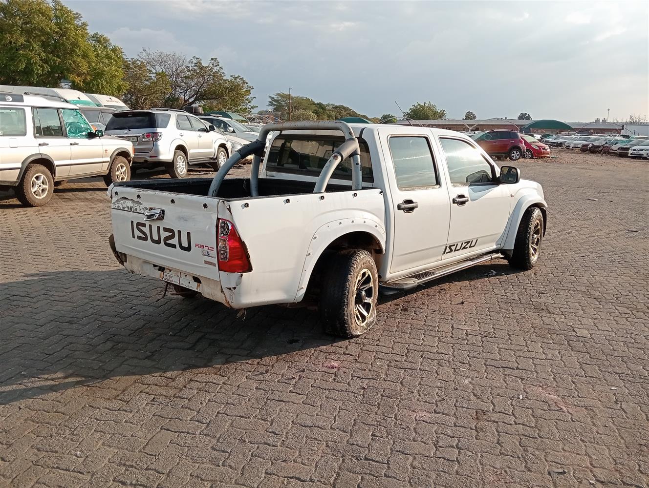 Rear_Corner_Left_2.jpg
