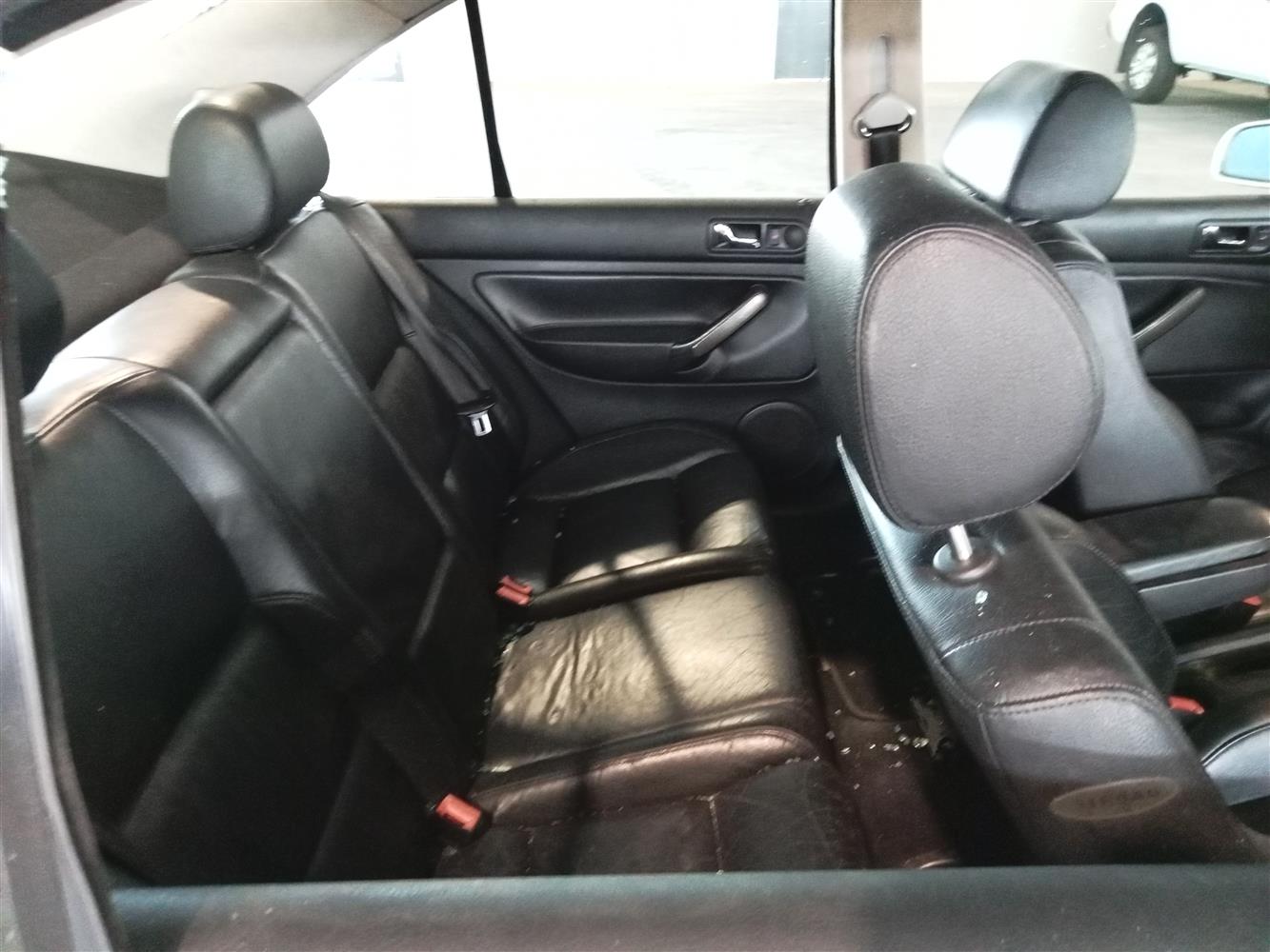 Auction Nation VOLKSWAGEN JETTA 4 1.6 COMFORTLINE