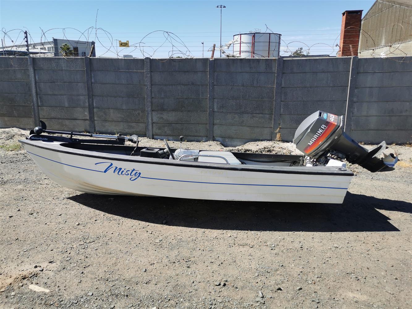 Auction Nation - Misty Boat Hull Mariner 40HP Boat Motor