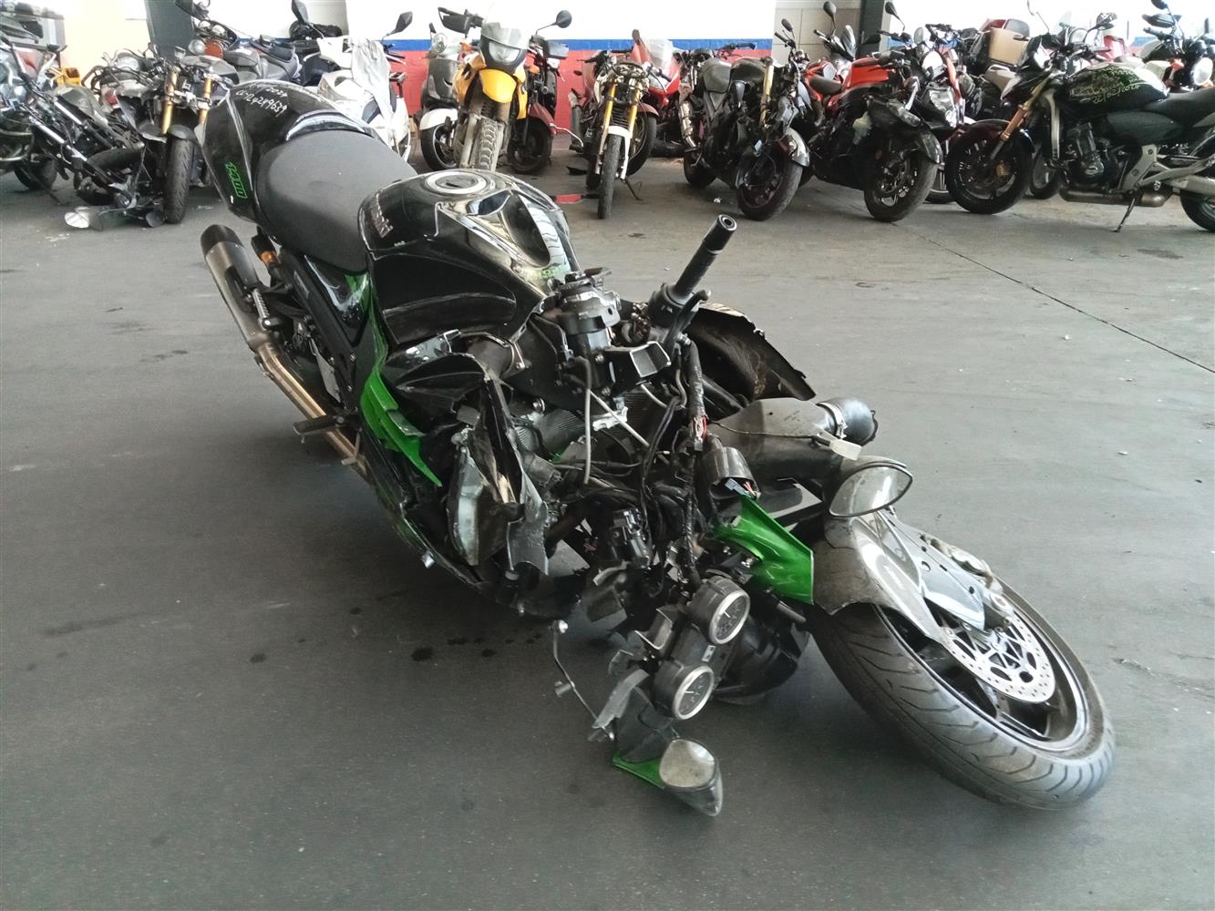 Auction Nation - KAWASAKI ZZR 1400 ABS OHLINS