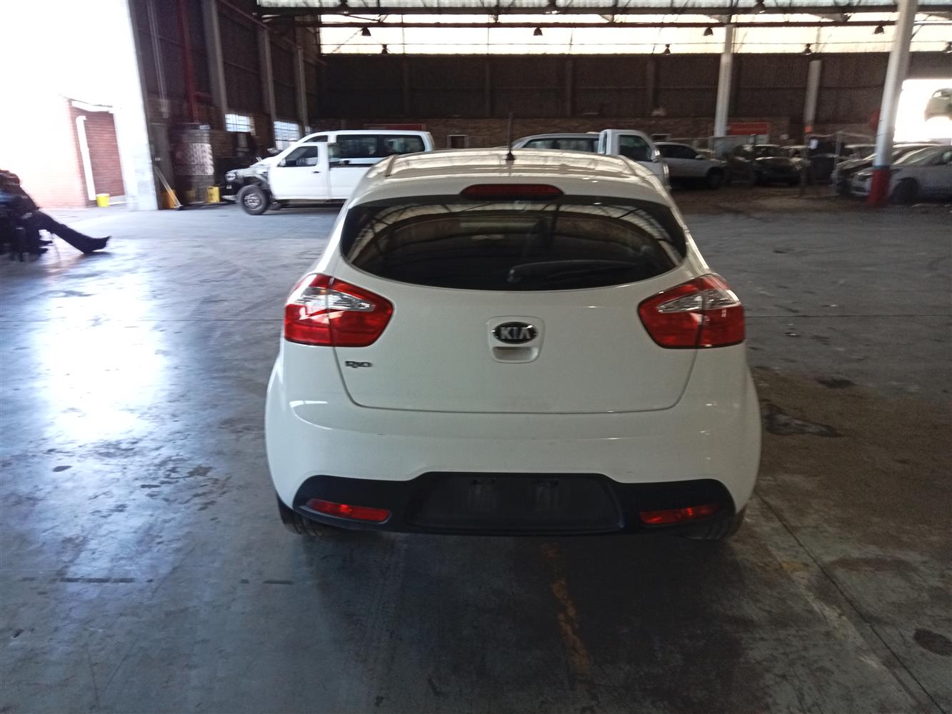 Olderkia Rio Rear Auction Nation - KIA RIO