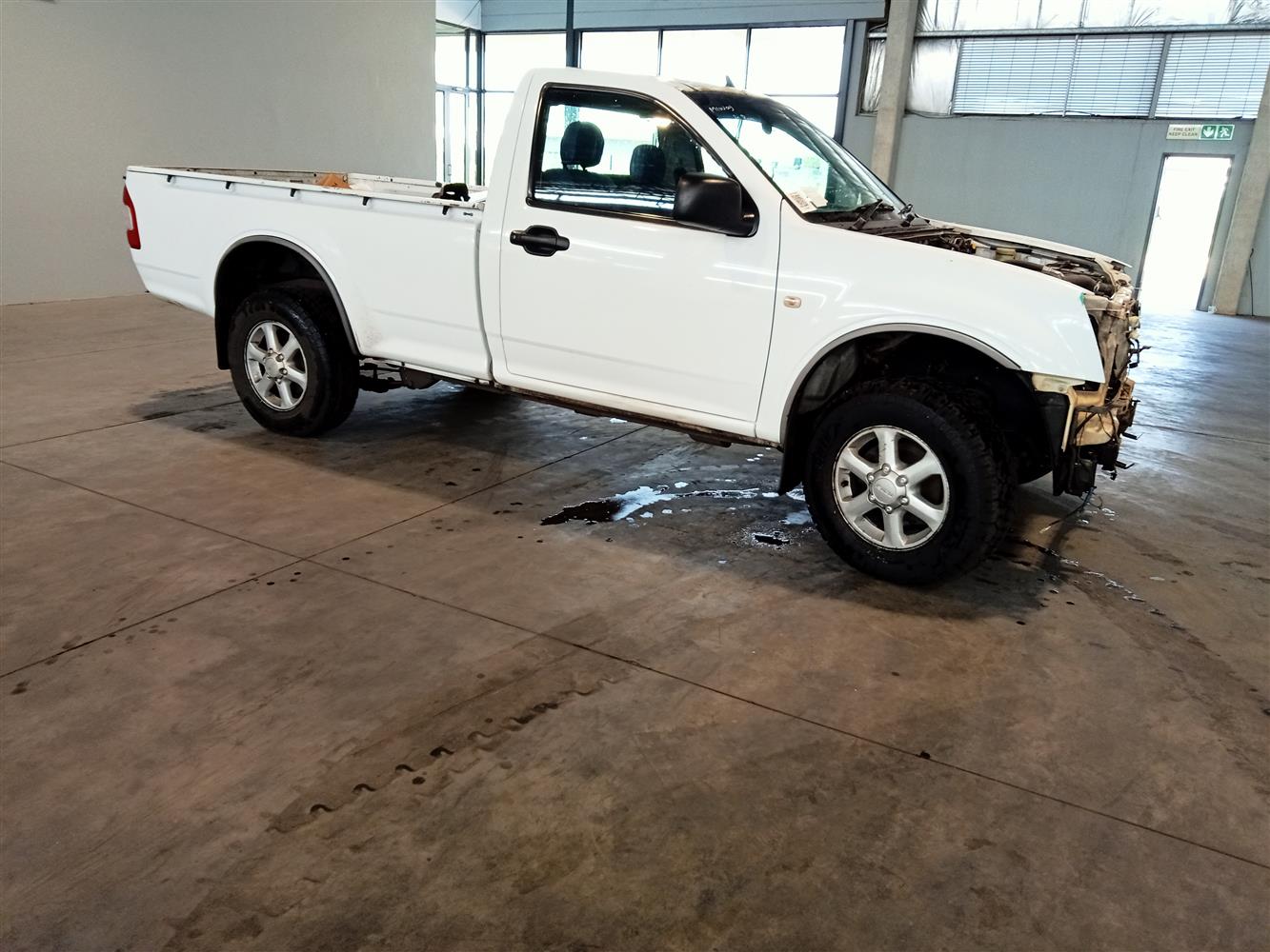 Auction Nation - ISUZU- KB 250 D-TEQ FLEETSIDE P/U S/C