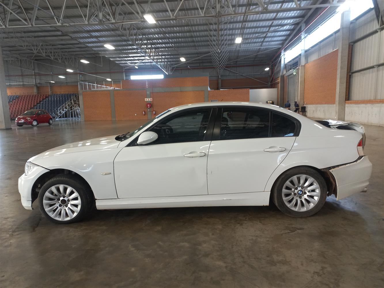 Auction Nation - BMW 320i