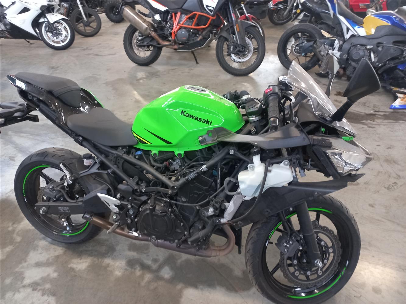 Auction Nation - KAWASAKI NINJA 400