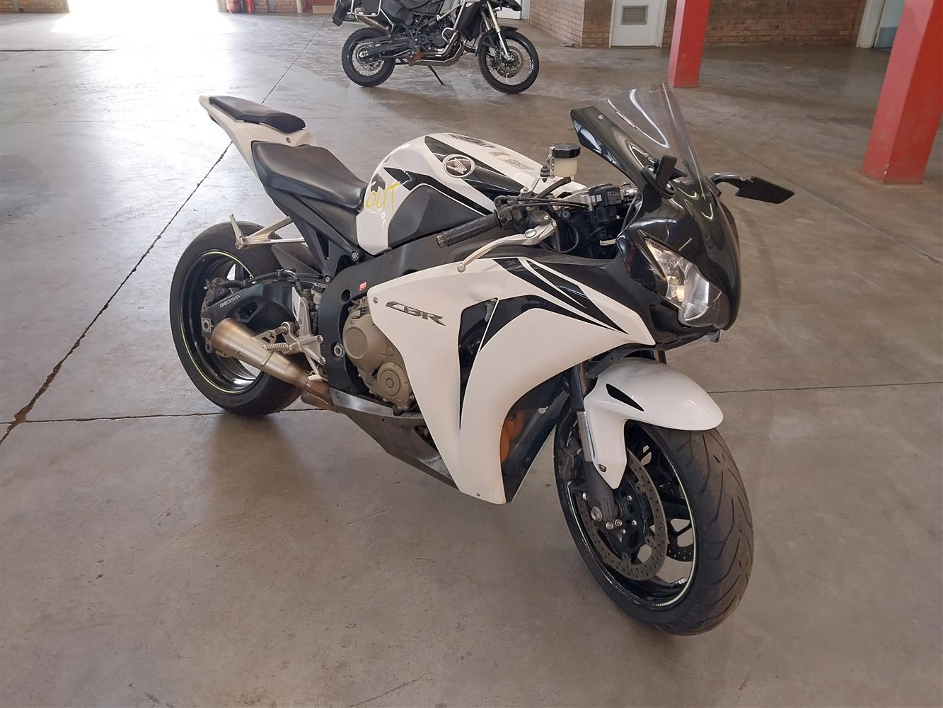 Auction Nation - HONDA FIREBLADE