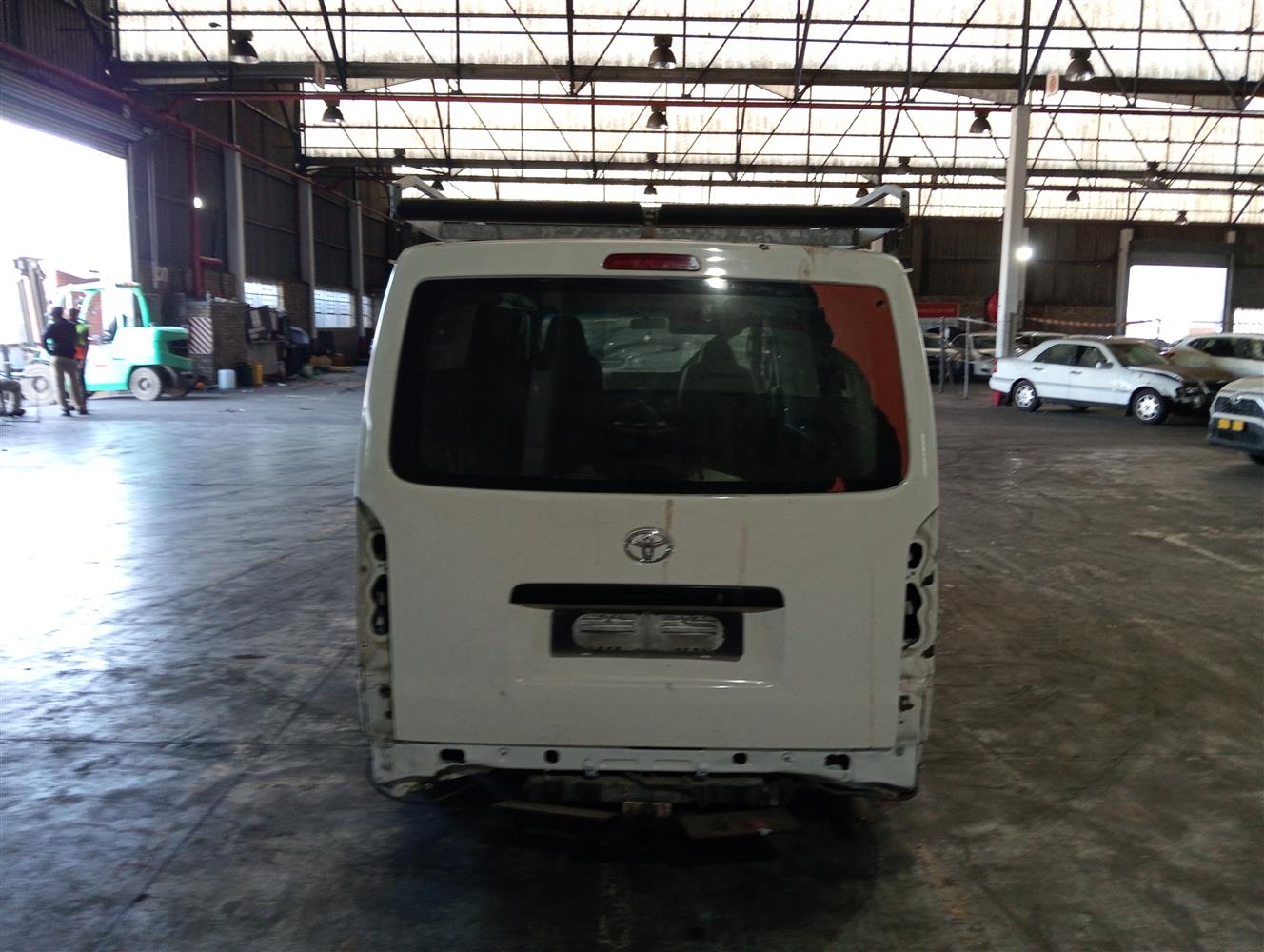 Toyota Quantum Rear Auction Nation - TOYOTA QUANTUM