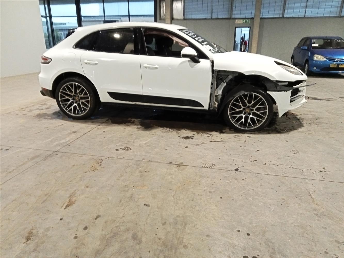 Auction Nation - PORSCHE MACAN