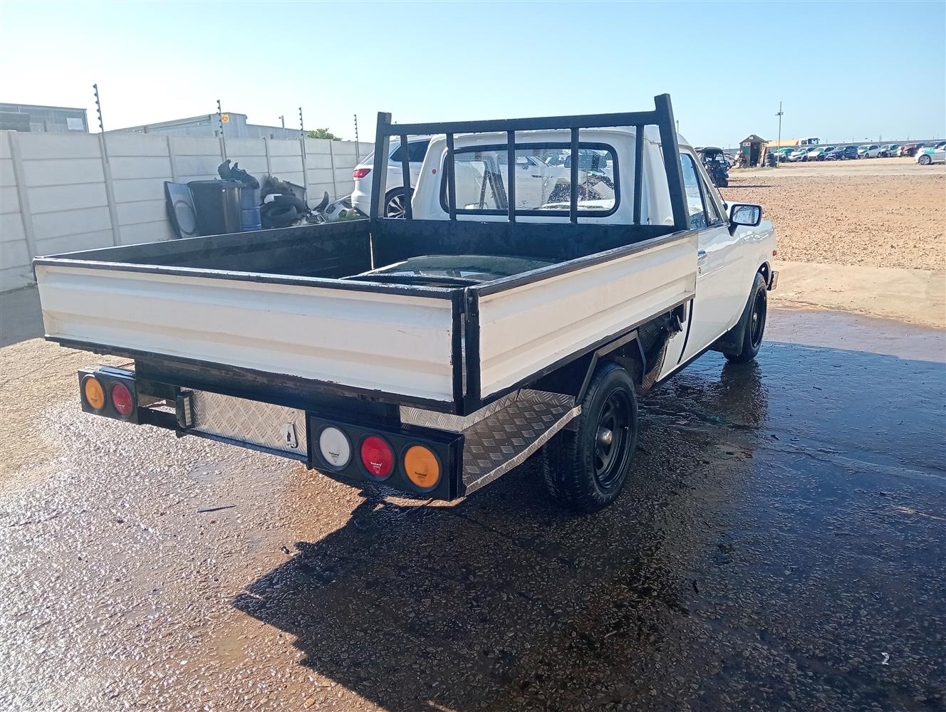 Auction Nation - NISSAN 1400 STD 5 SPEED (408) P/U S/C (INTRO 1990-04)