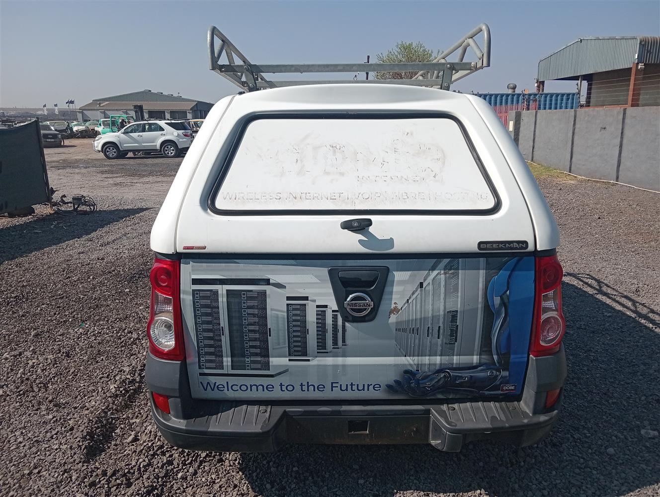 Np200 Rear Window Auction Nation - NISSAN NP200