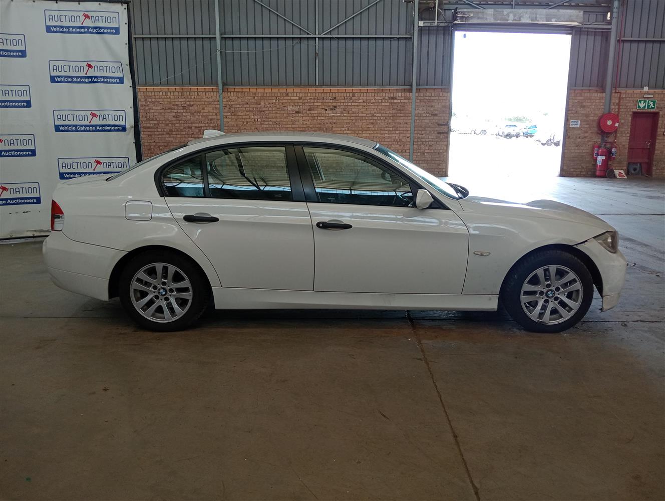 Auction Nation - BMW 320i