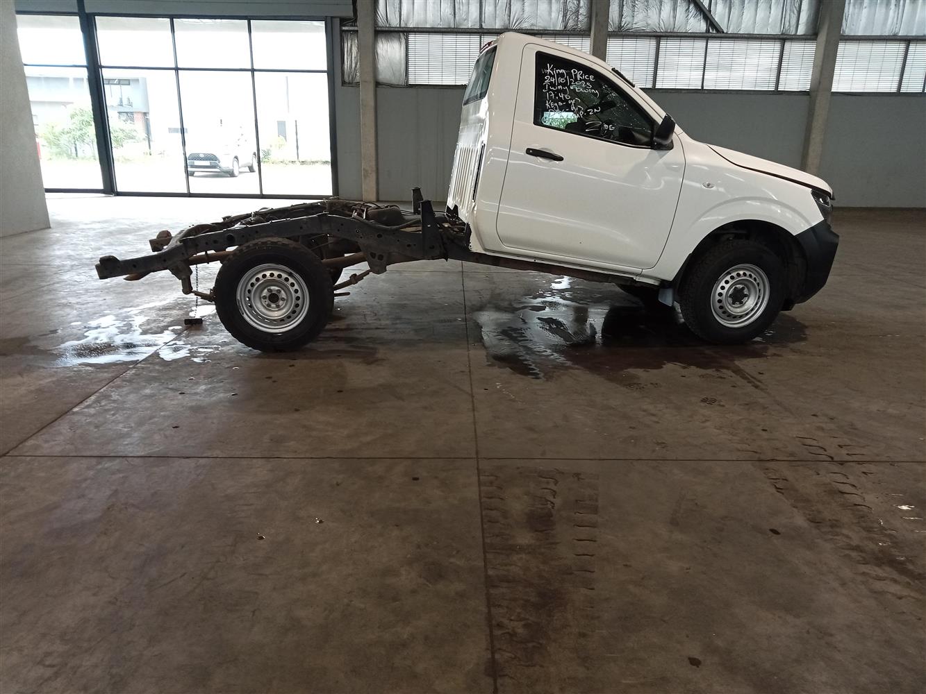 Navara Hamilton Auction Nation - NISSAN NAVARA