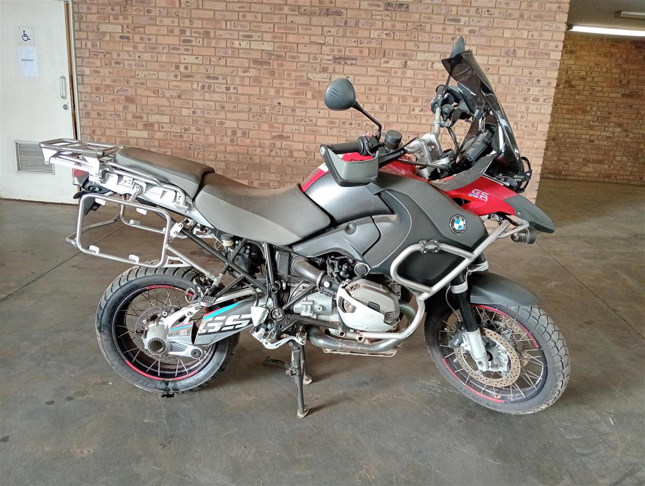 Auction Nation - BMW R SERIES