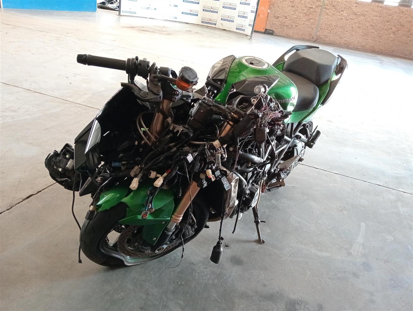 Auction Nation - KAWASAKI H2 SX SE (ZX1002B) (INTRO 2018-03)