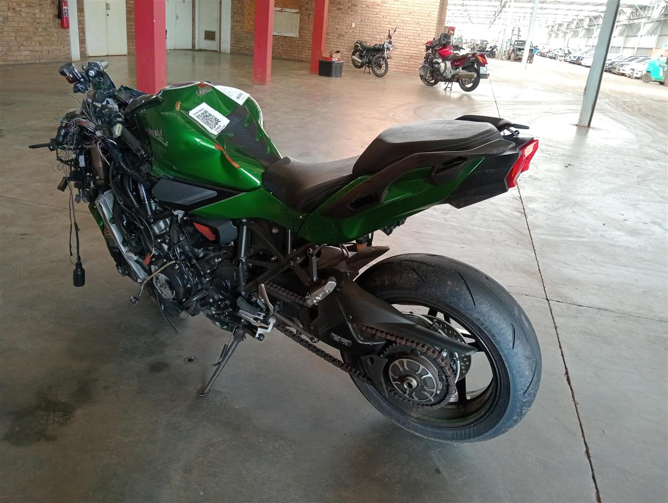 Auction Nation - KAWASAKI H2 SX SE (ZX1002B) (INTRO 2018-03)