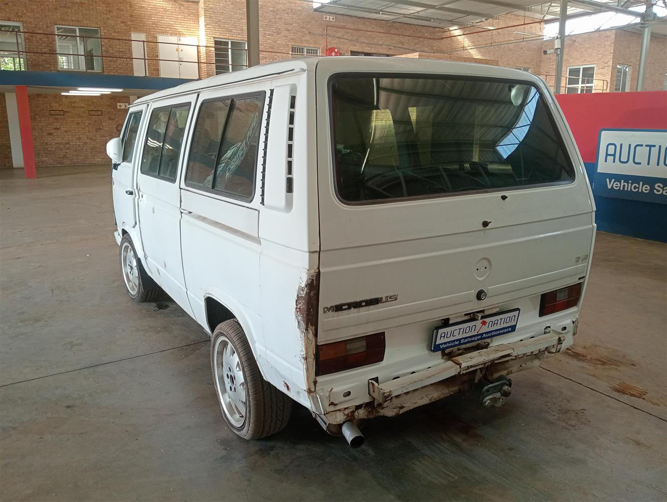 Auction Nation - VOLKSWAGEN MICROBUS 2.3 P/S