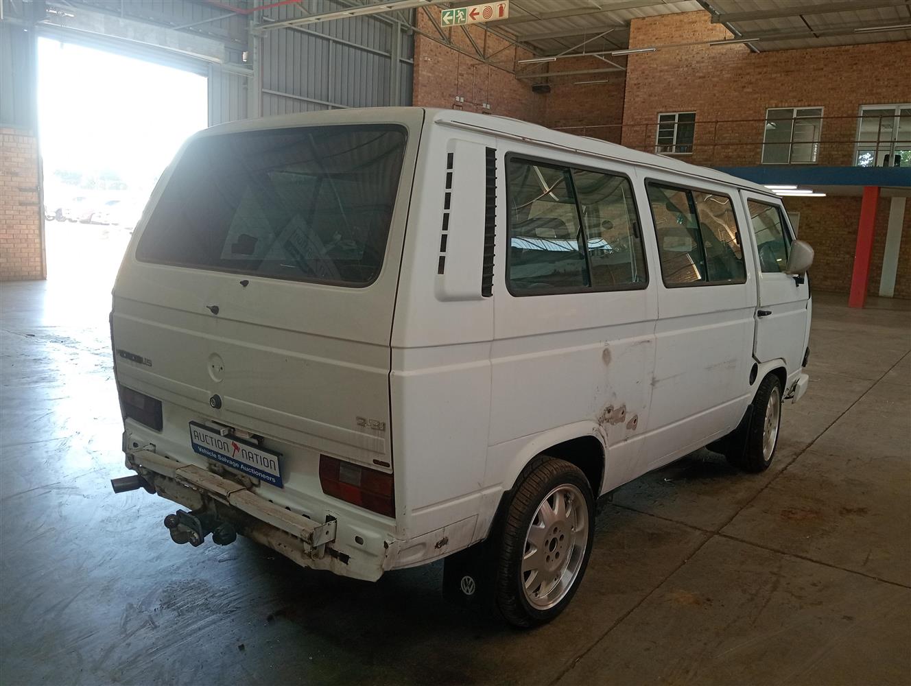 Auction Nation - VOLKSWAGEN MICROBUS 2.3 P/S