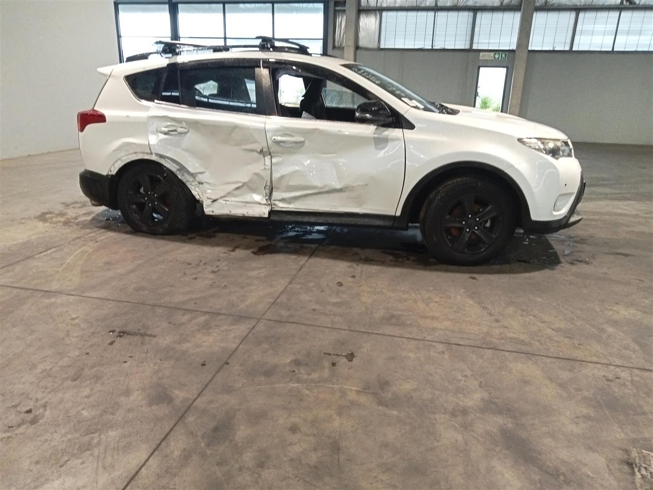 Auction Nation - TOYOTA RAV4 2.0 GX A/T