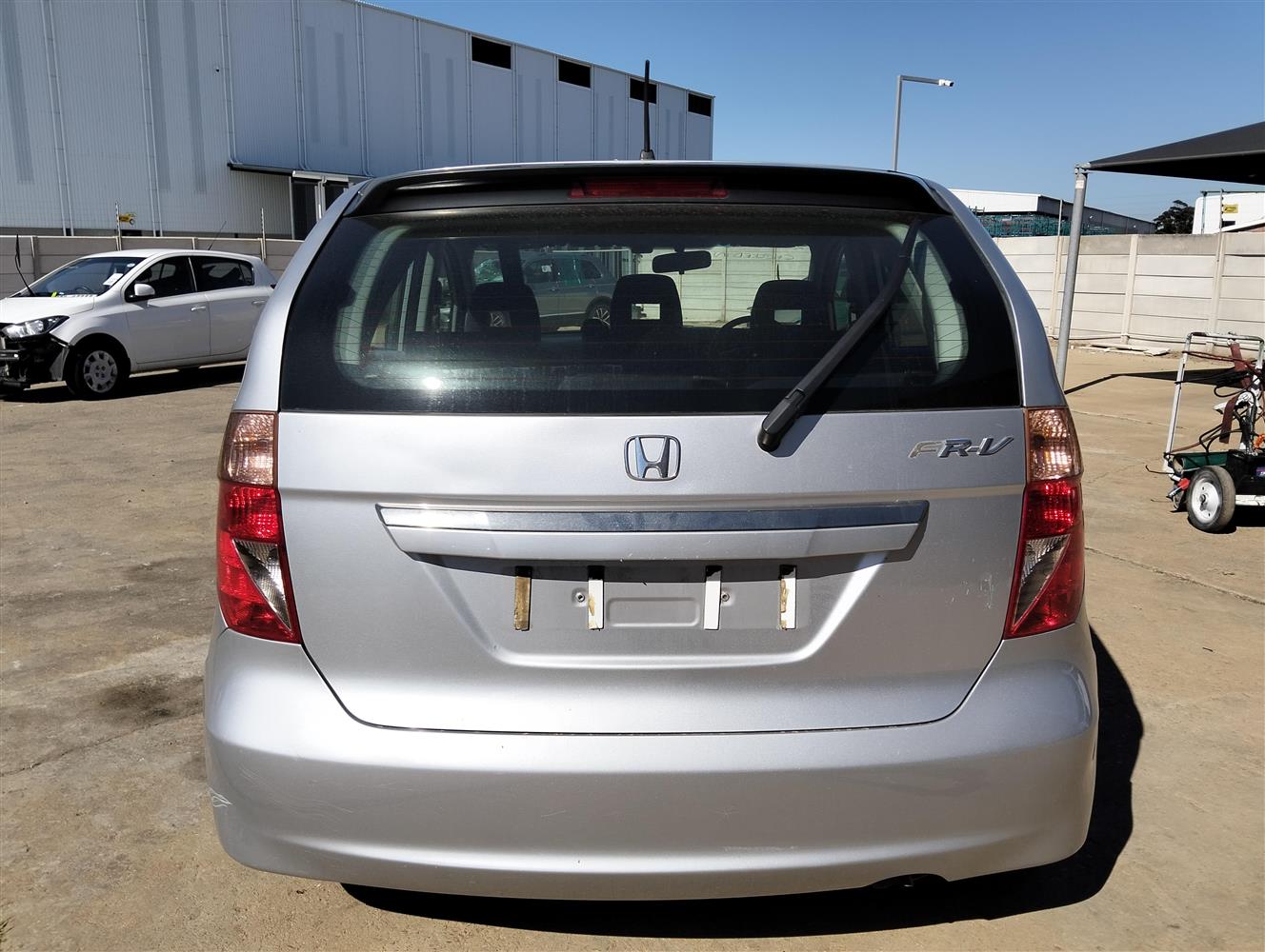 Auction Nation - HONDA FR-V 1.8i A/T