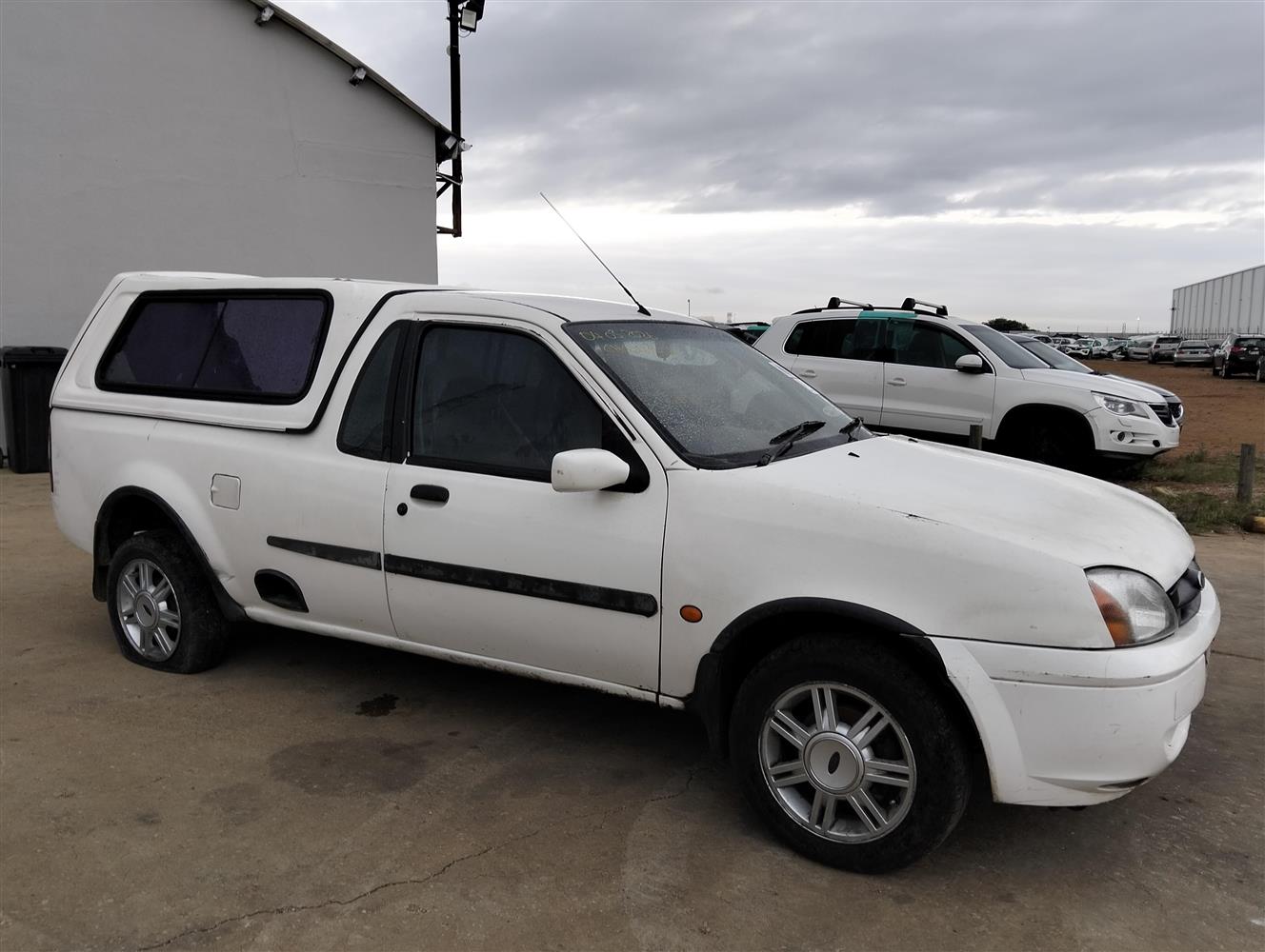 Auction Nation - FORD BANTAM 1.6i XLT P/U S/C