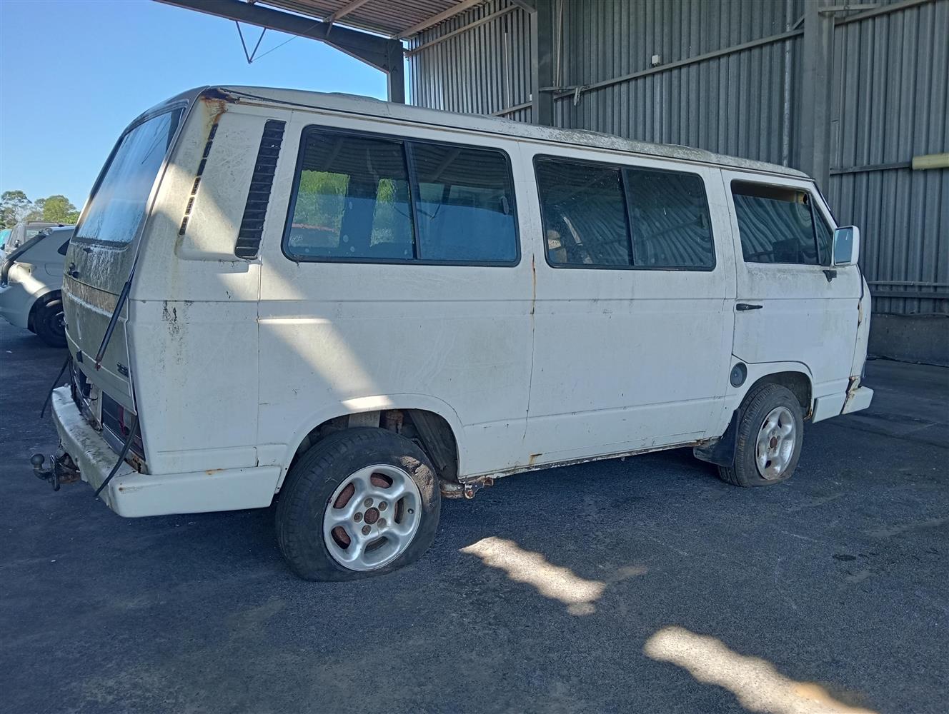 Auction Nation - VOLKSWAGEN MICROBUS 2.3 P/S