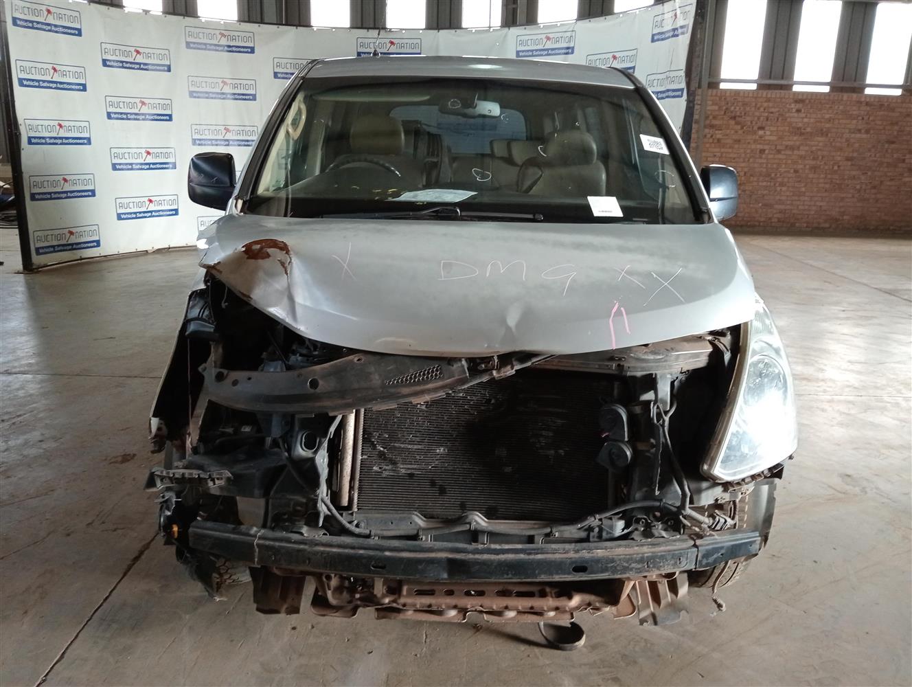2010 HYUNDAI H-1 GLS 2.4 CVVT/ 2.4 EXECUTIVE