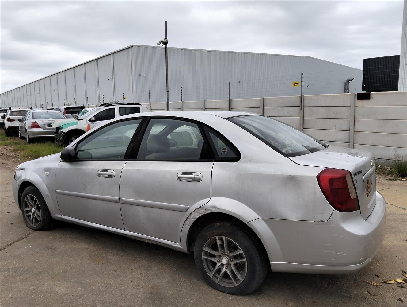 Chev Optra Rear Auction Nation - CHEVROLET OPTRA 1.6 L
