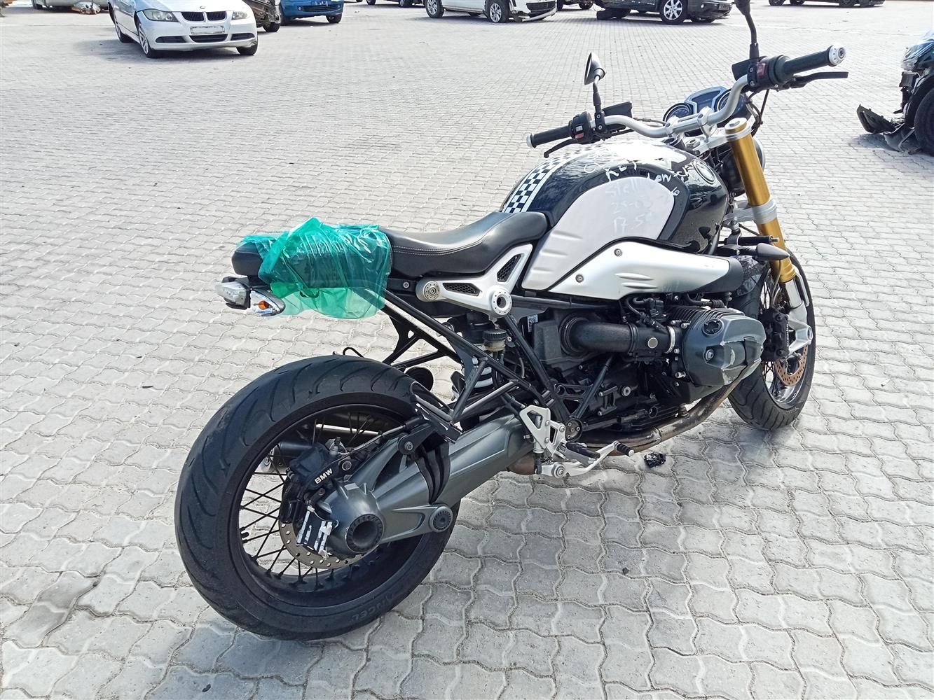 Auction Nation - BMW R1ST
