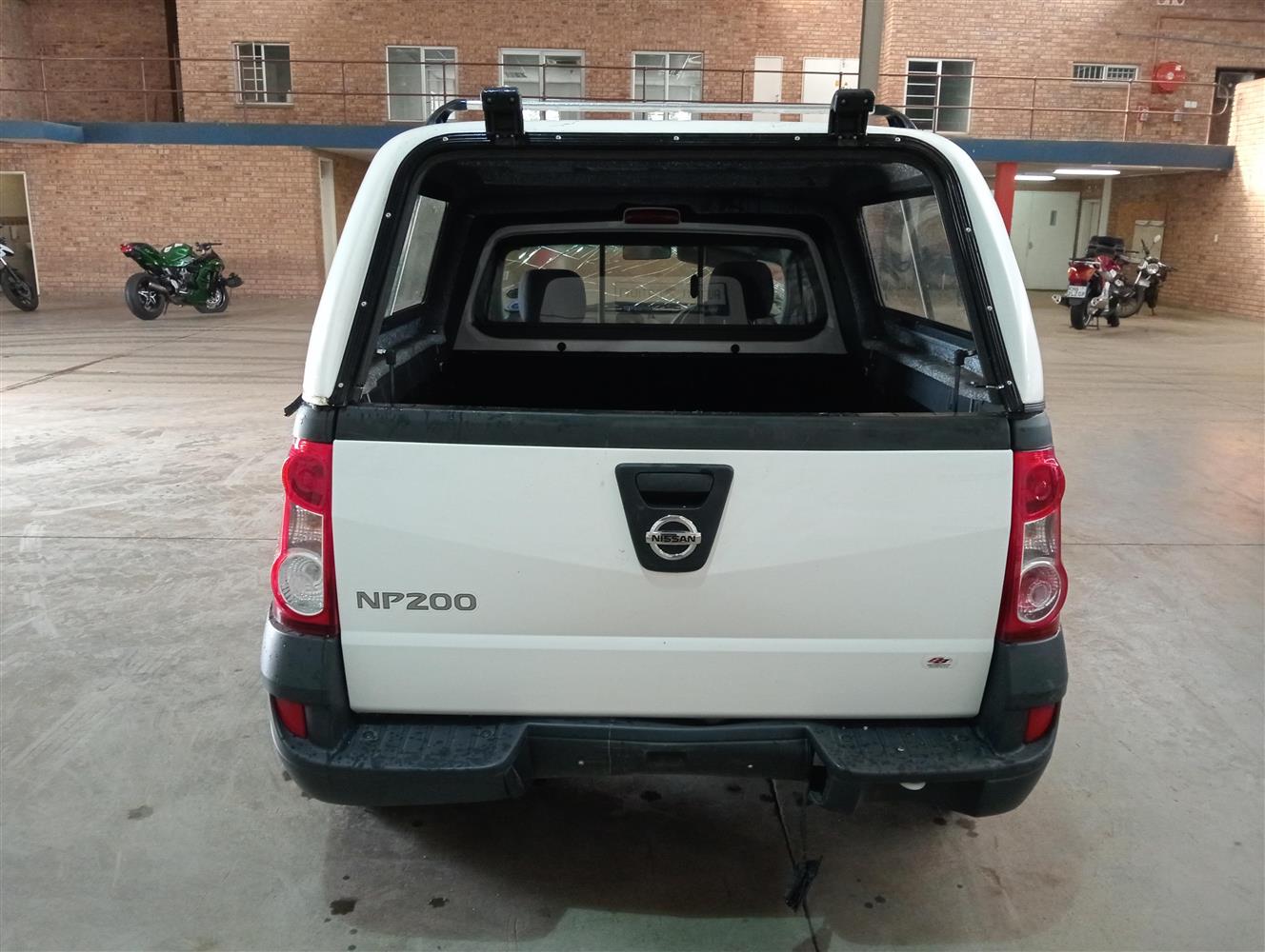 Np200 Rear Panel Auction Nation - NISSAN NP200 1.6 A/C SAFETY PACK P/U S/C