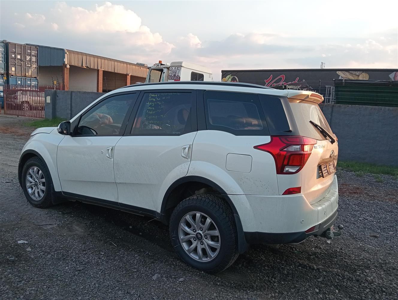 Xuv 500 Rexton Auction Nation - MAHINDRA XUV 500