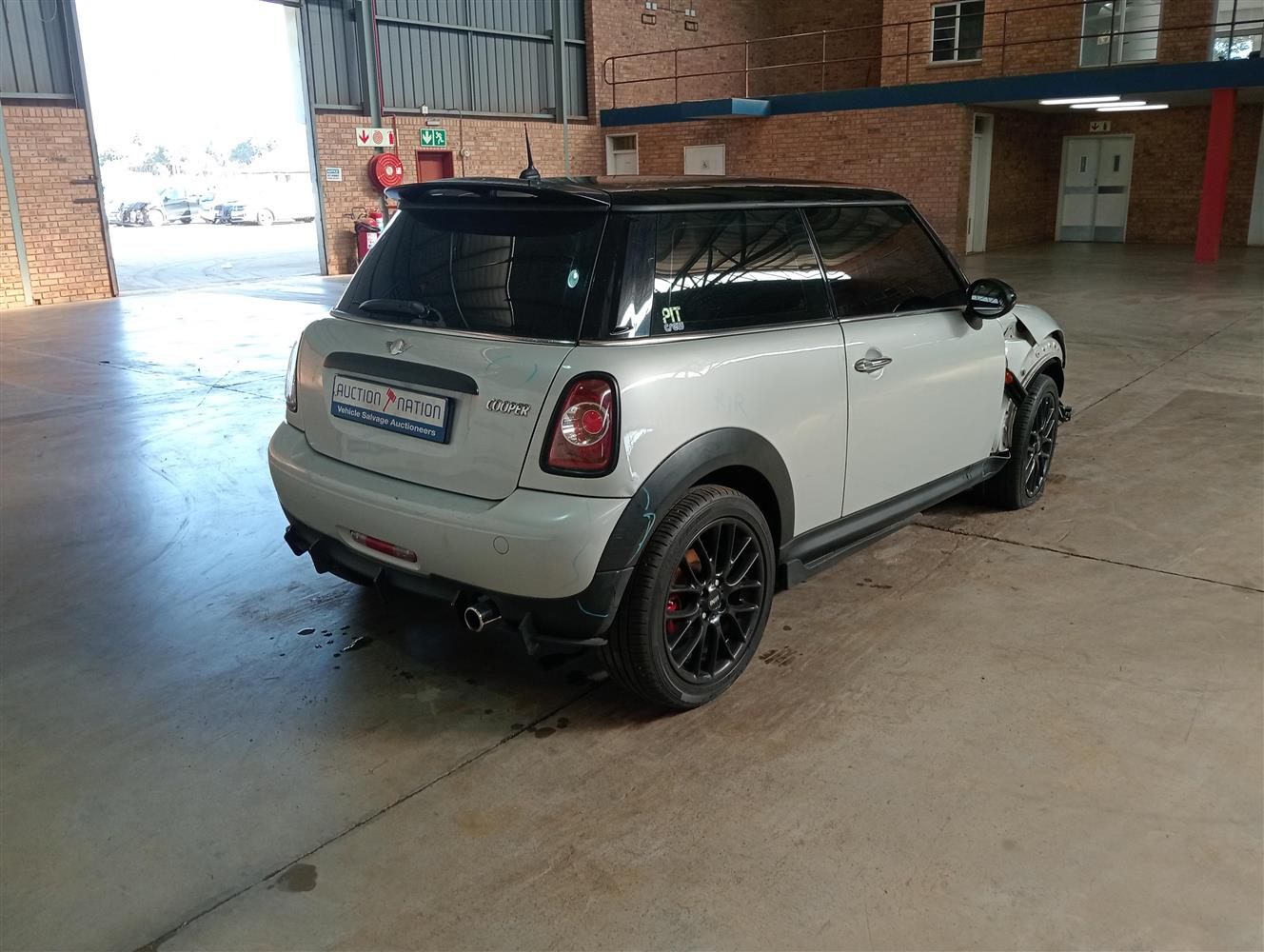 Thumback Mini Auction Nation - MINI MINI HATCHBACK