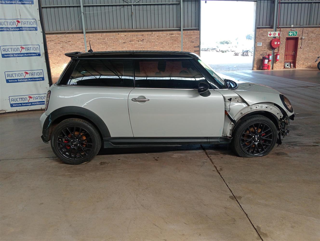 Thumback Mini Auction Nation - MINI MINI HATCHBACK