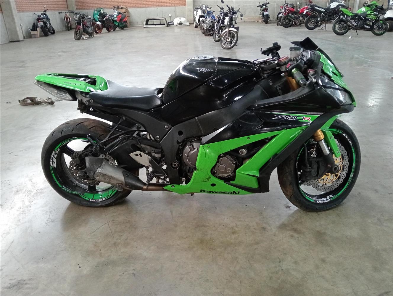Auction Nation - KAWASAKI NINJA ZX-10R