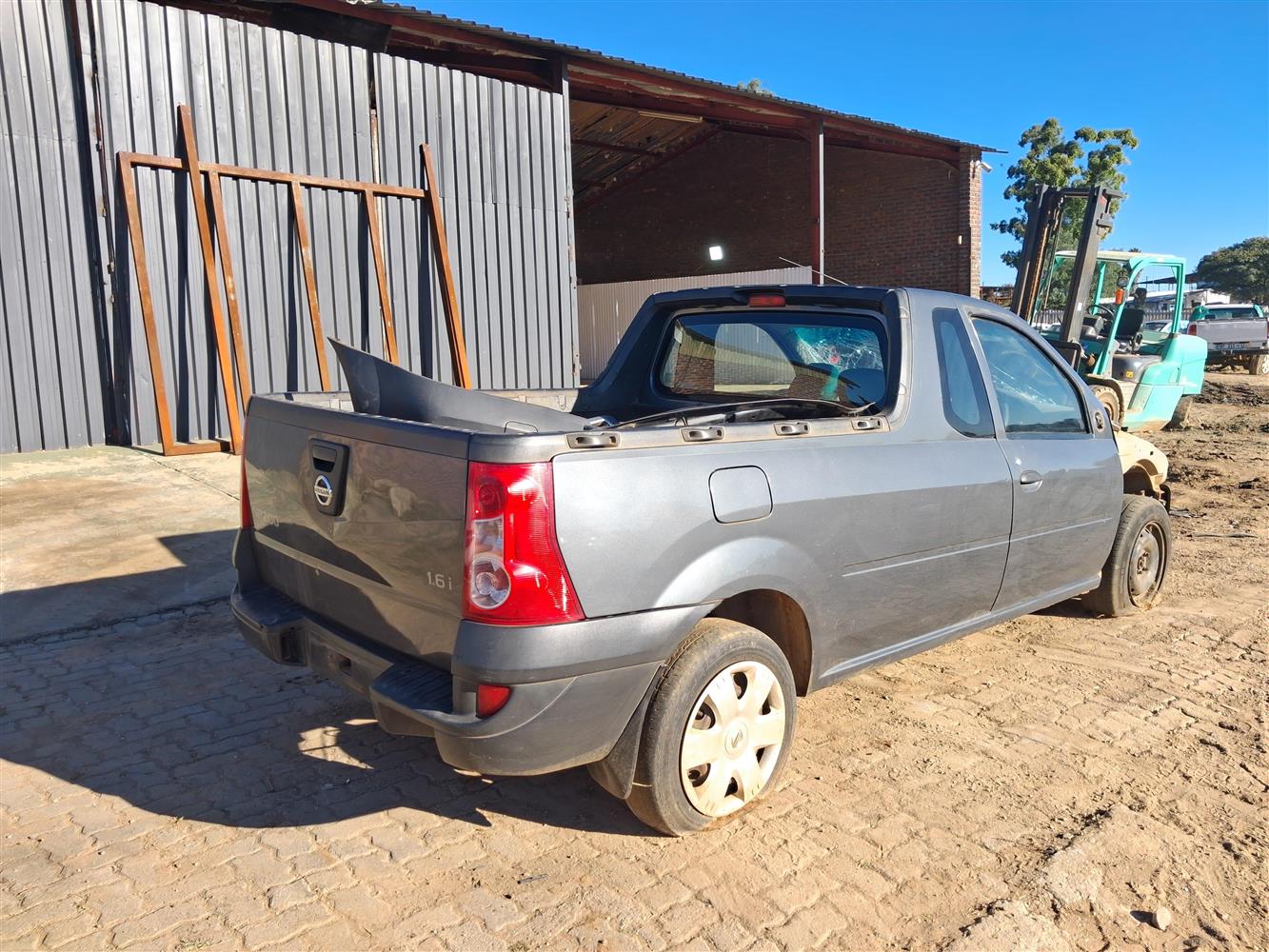 Np200 Rear Window Auction Nation - NISSAN NP200 1.6 P/U S/C