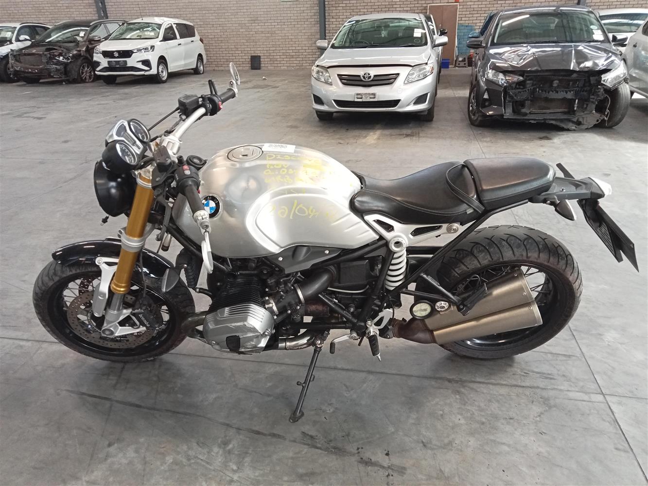 Auction Nation - BMW R1ST