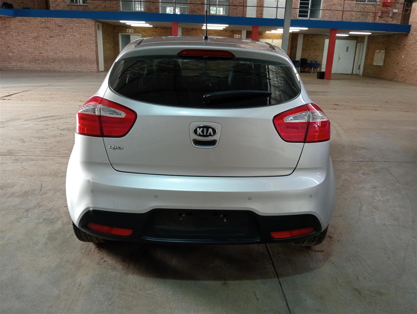 Olderkia Rio Rear Auction Nation - KIA RIO
