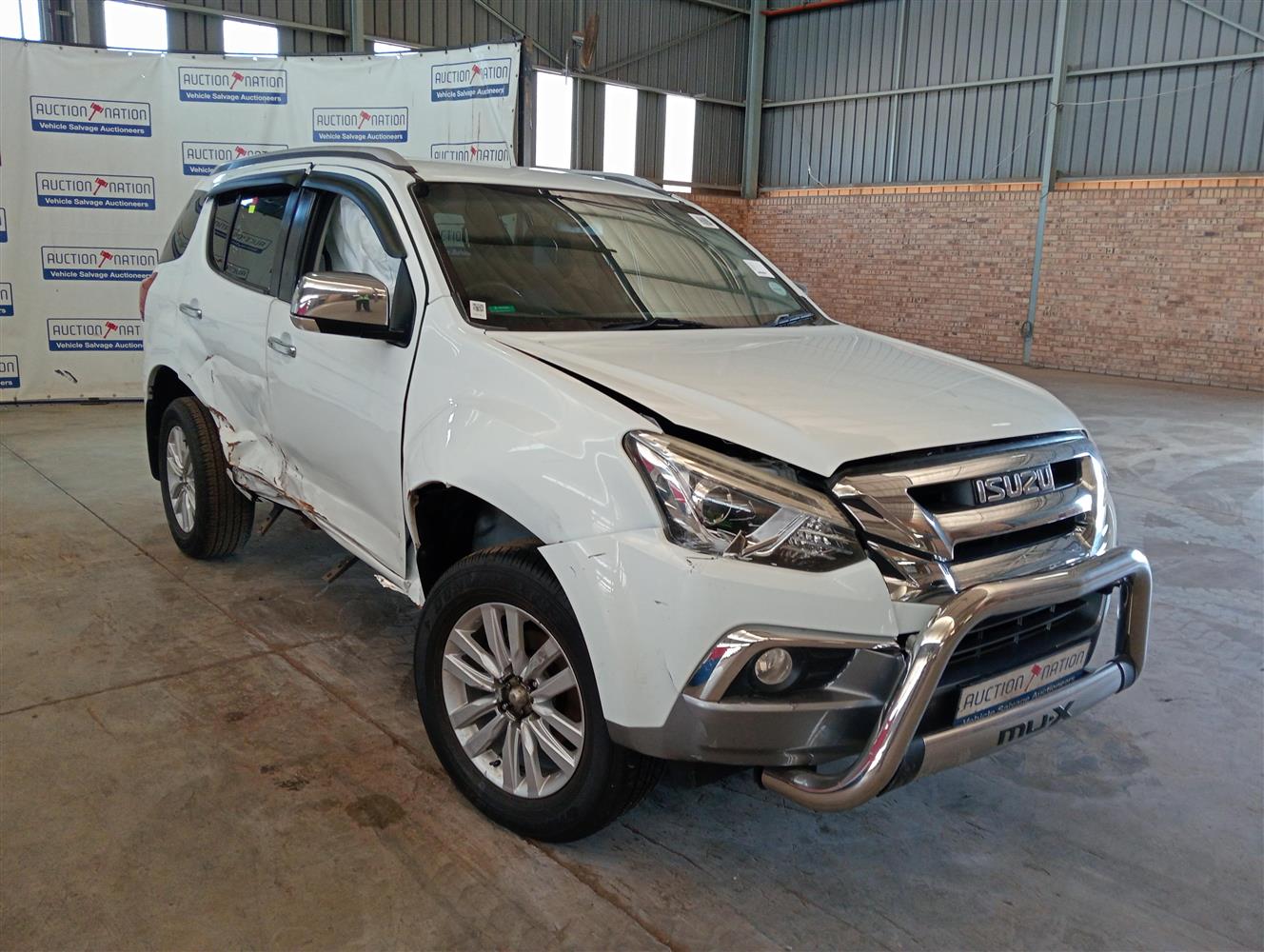 Auction Nation - ISUZU MU-X 3.0D A/T