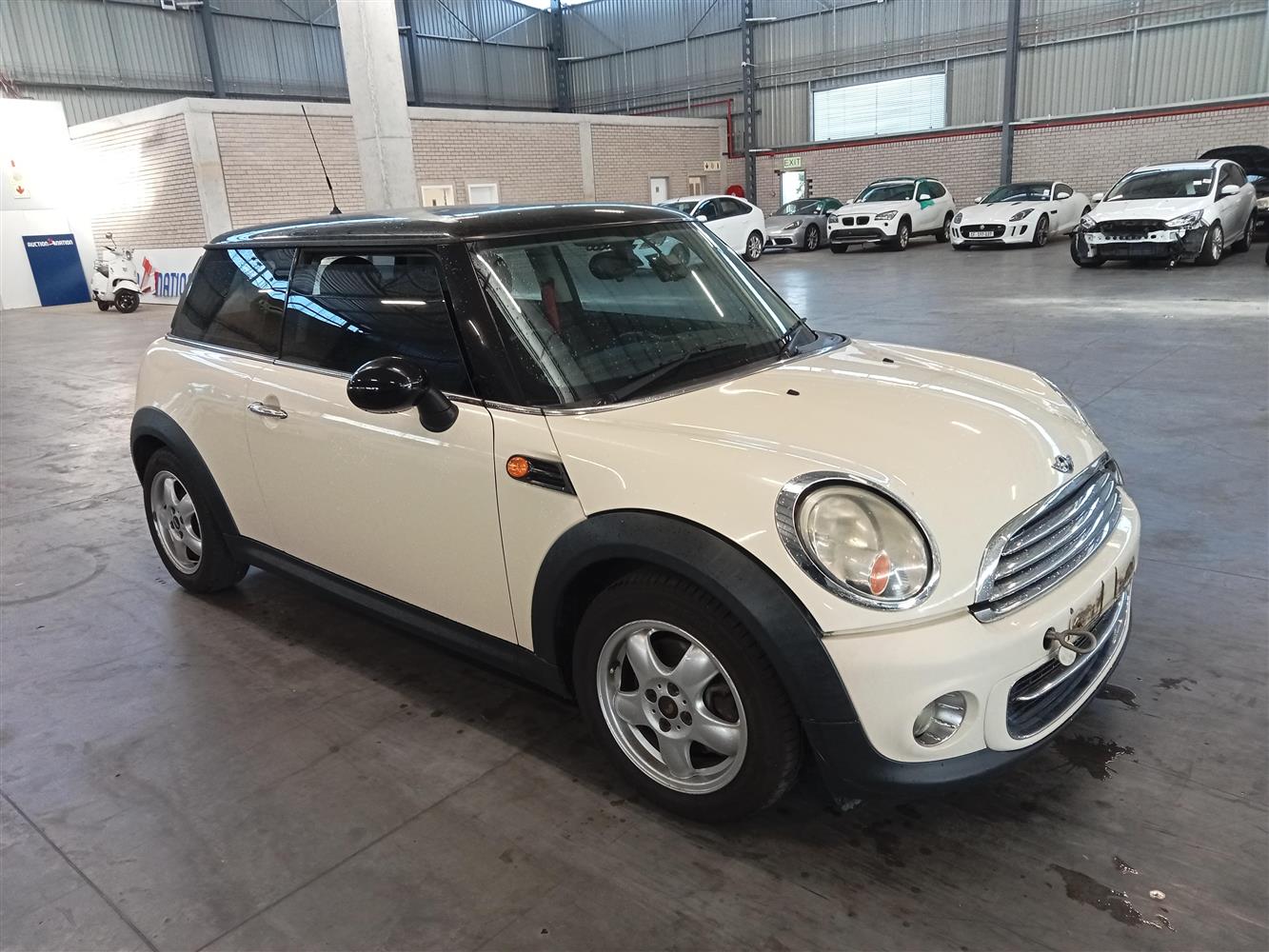 Thumback Mini Auction Nation - MINI MINI HATCHBACK