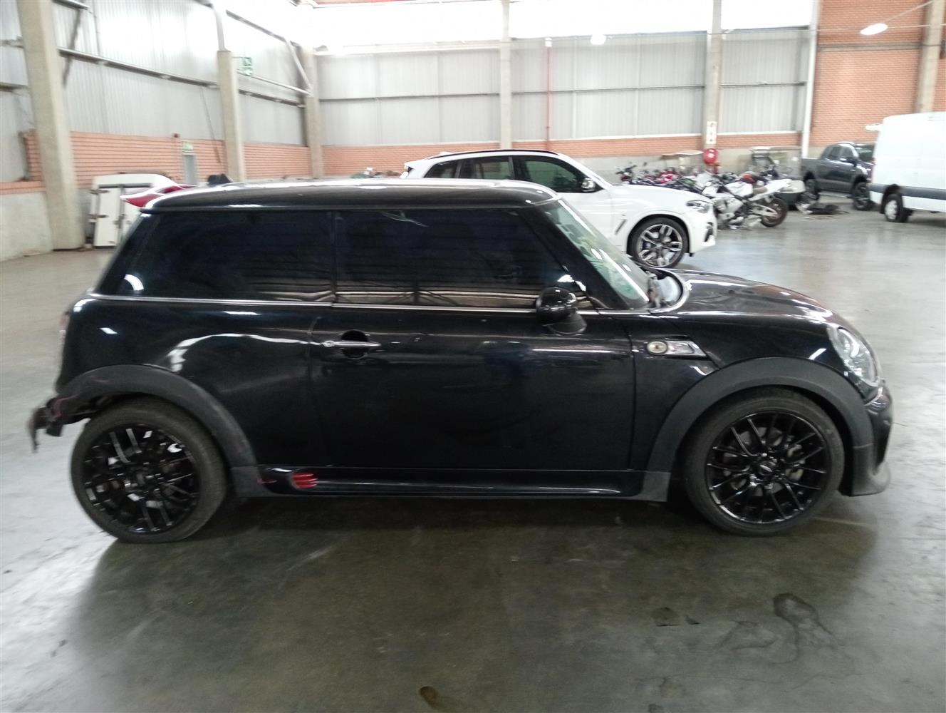 Thumback Mini Auction Nation - MINI MINI HATCHBACK