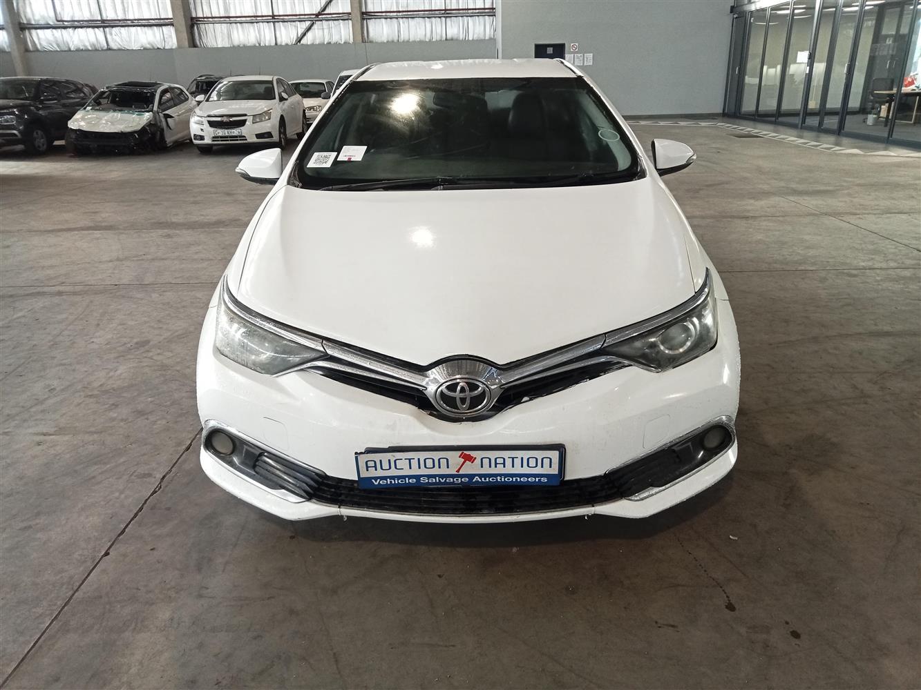2016 TOYOTA AURIS