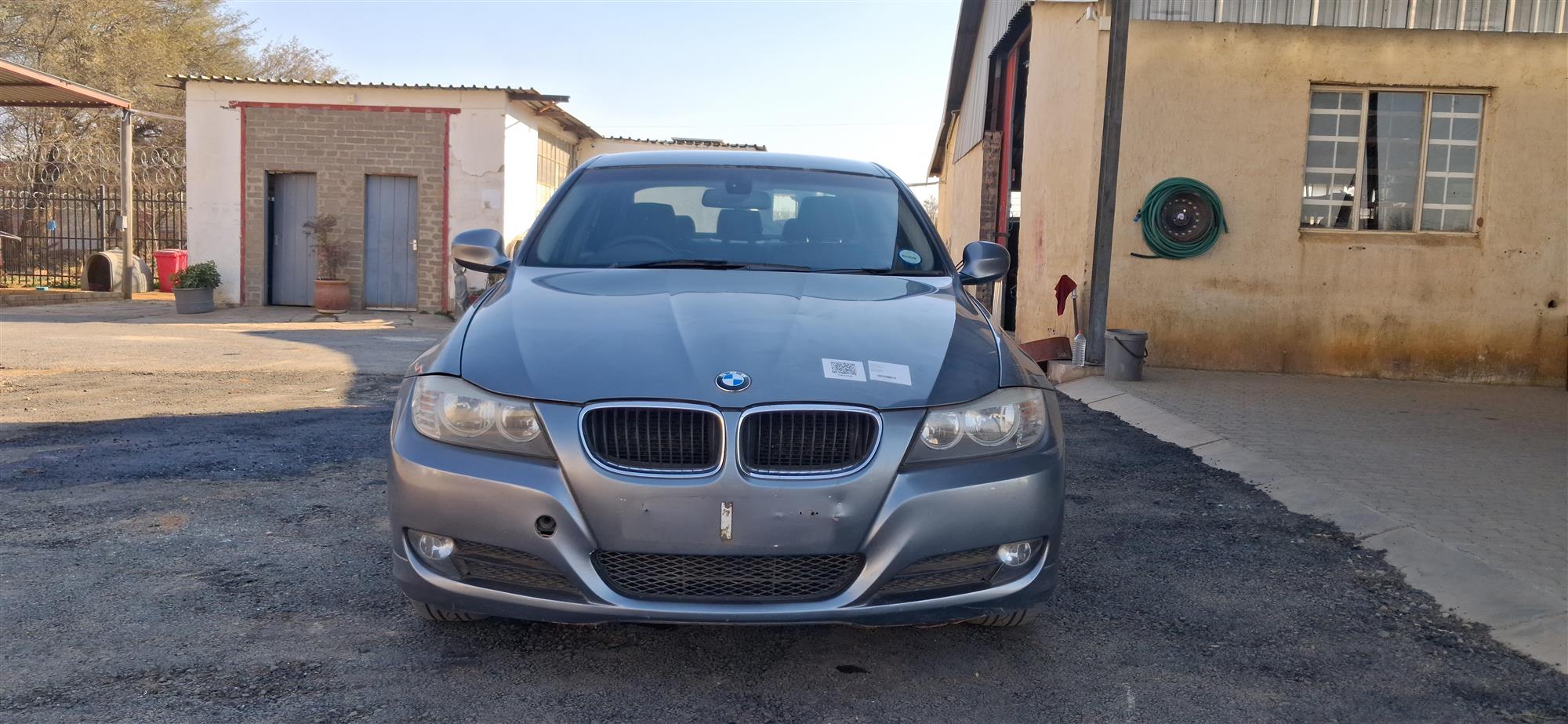 2011 BMW 320i A/T (E90)