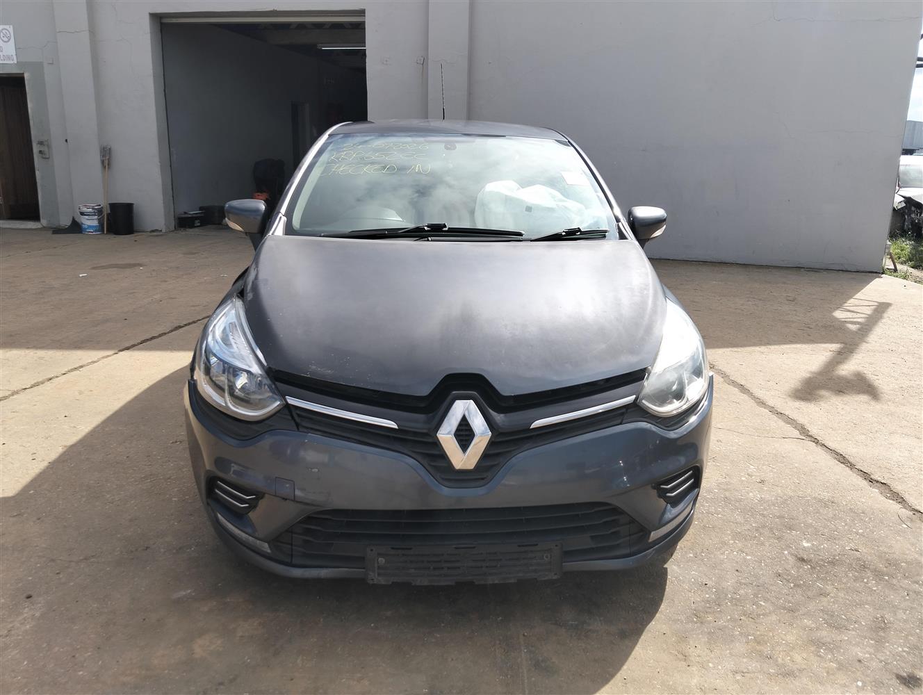 2018 RENAULT CLIO IV 900T AUTHENTIQUE 5DR (66KW)