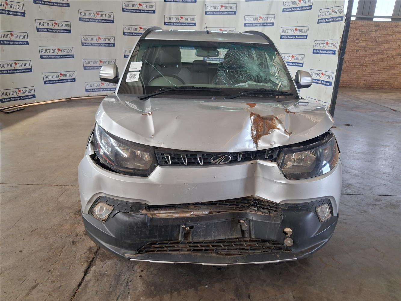 2017 MAHINDRA KUV 100 1.2 K8