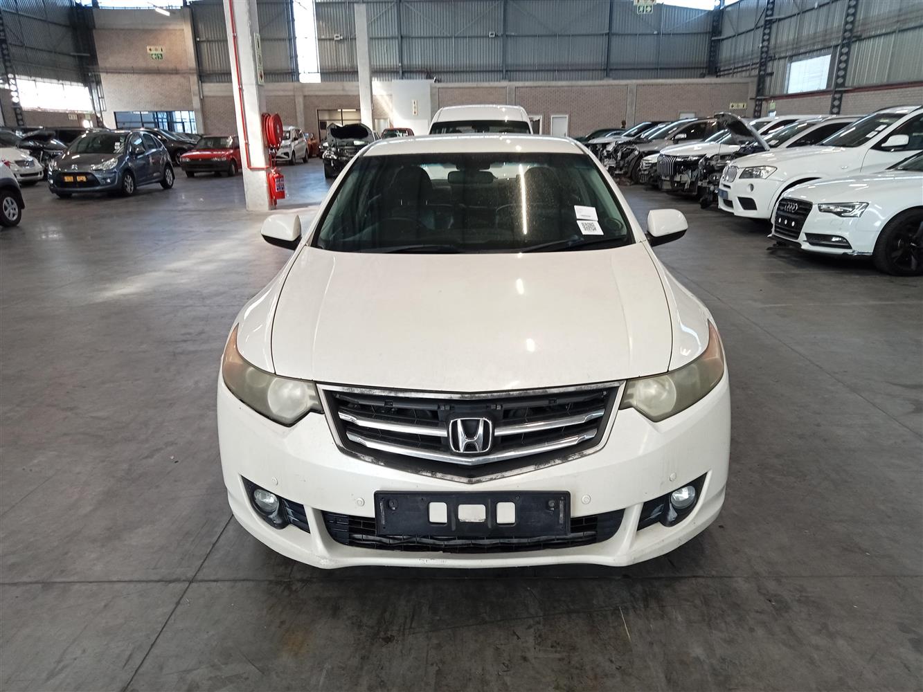 2011 HONDA ACCORD 2.0i A/T