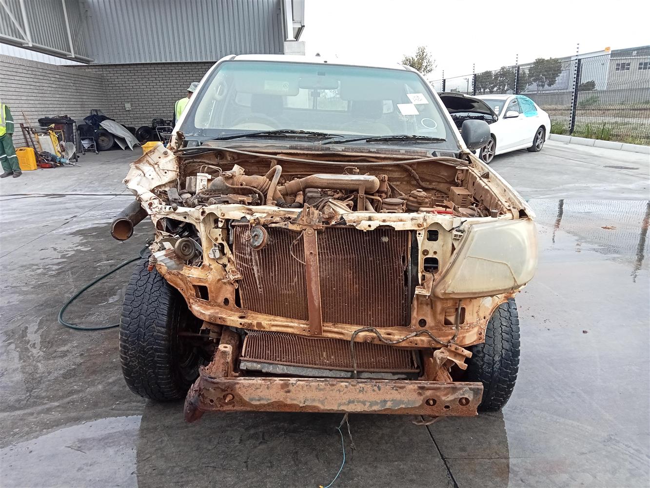 2013 TOYOTA HILUX 2.5 D-4D SRX R/B P/U S/C