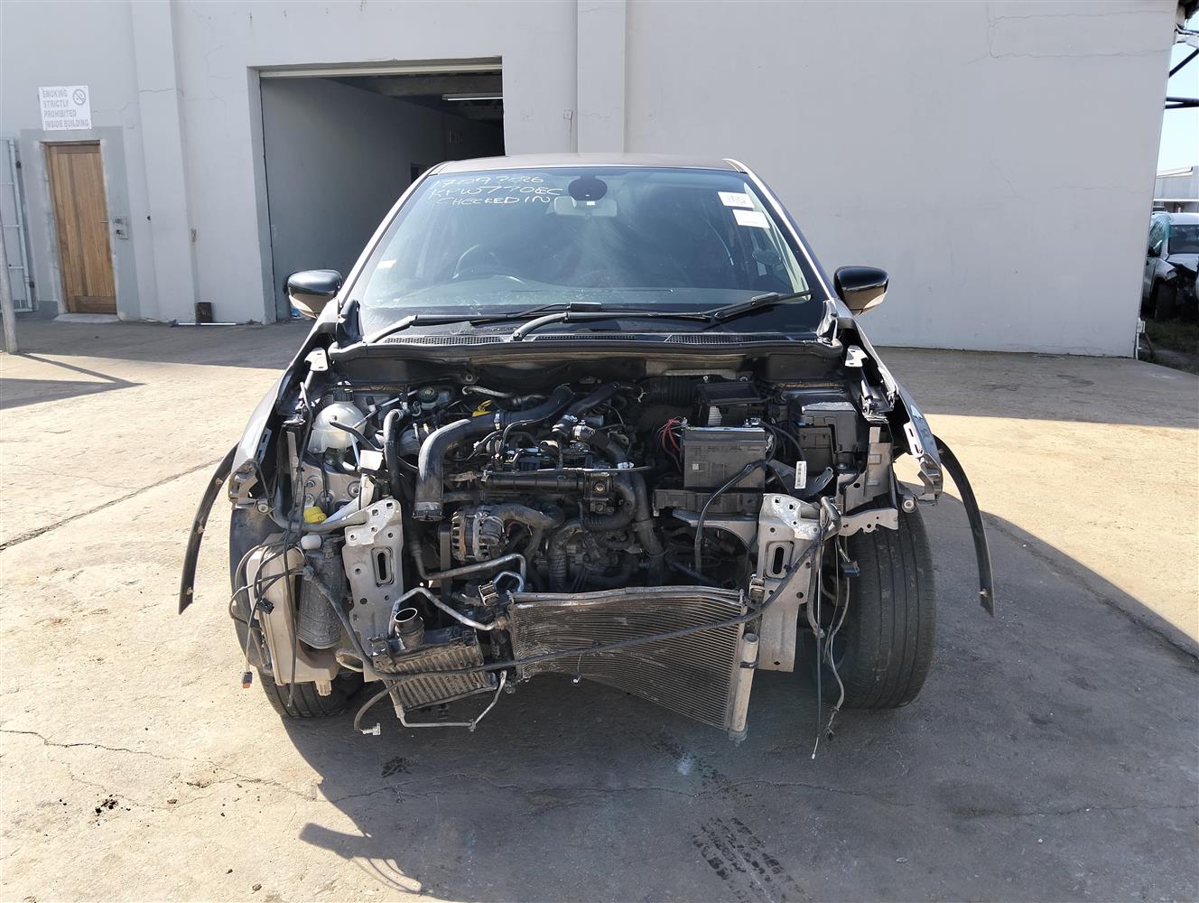 2016 RENAULT CAPTUR 900T DYNAMIQUE 5DR (66KW)