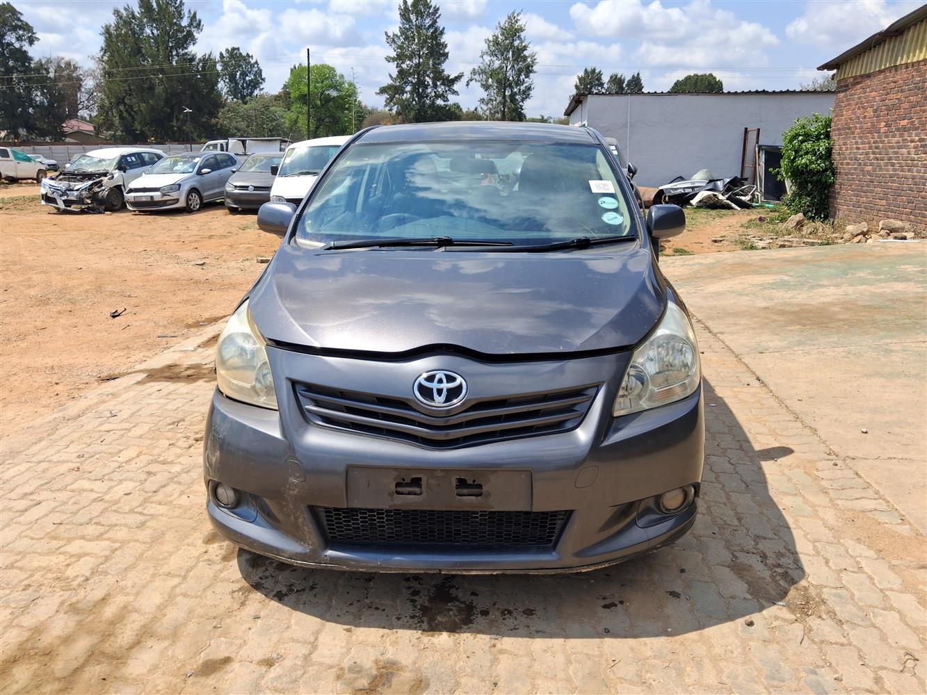 2010 TOYOTA VERSO 1.6 SX