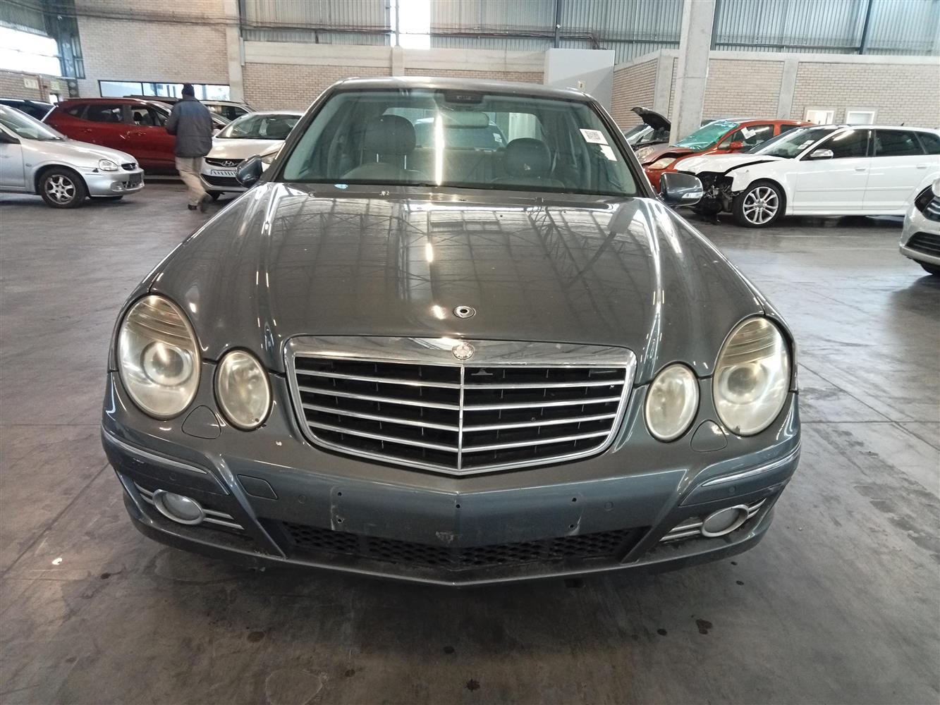 2006 MERCEDES-BENZ W211