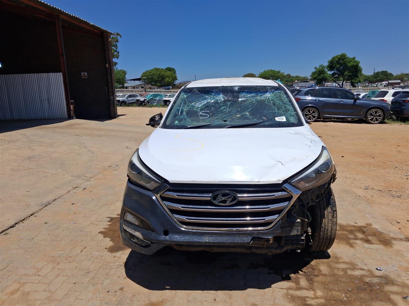 2016 HYUNDAI TUCSON 2.0 PREMIUM A/T
